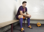 开云棋牌平台-当潘帕斯雄鹰遇上蓝黑军团，维尼修斯在跨时空对决中的个人艺术