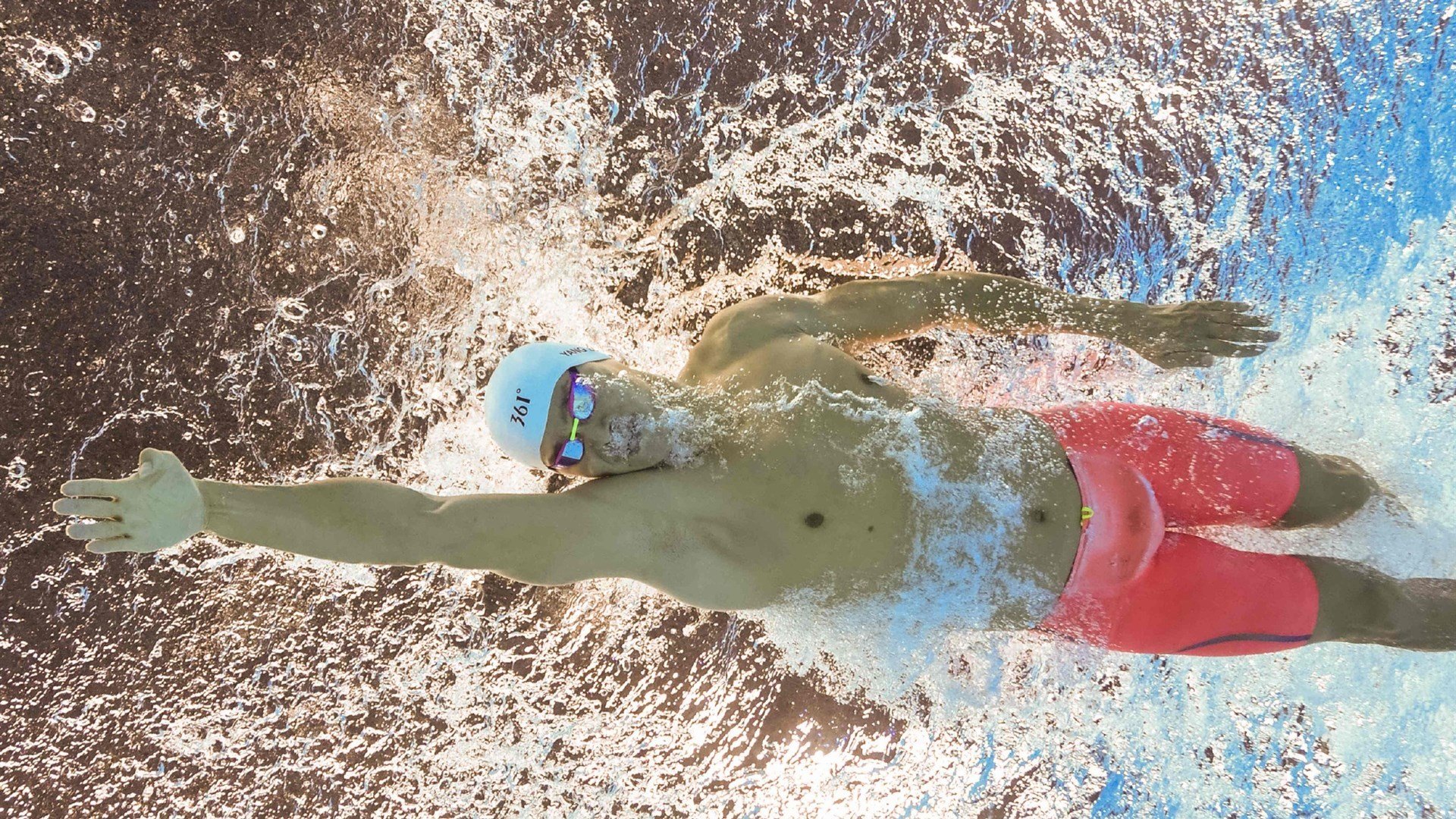 欧冠半决赛之夜，浓眉压力下的完美爆发