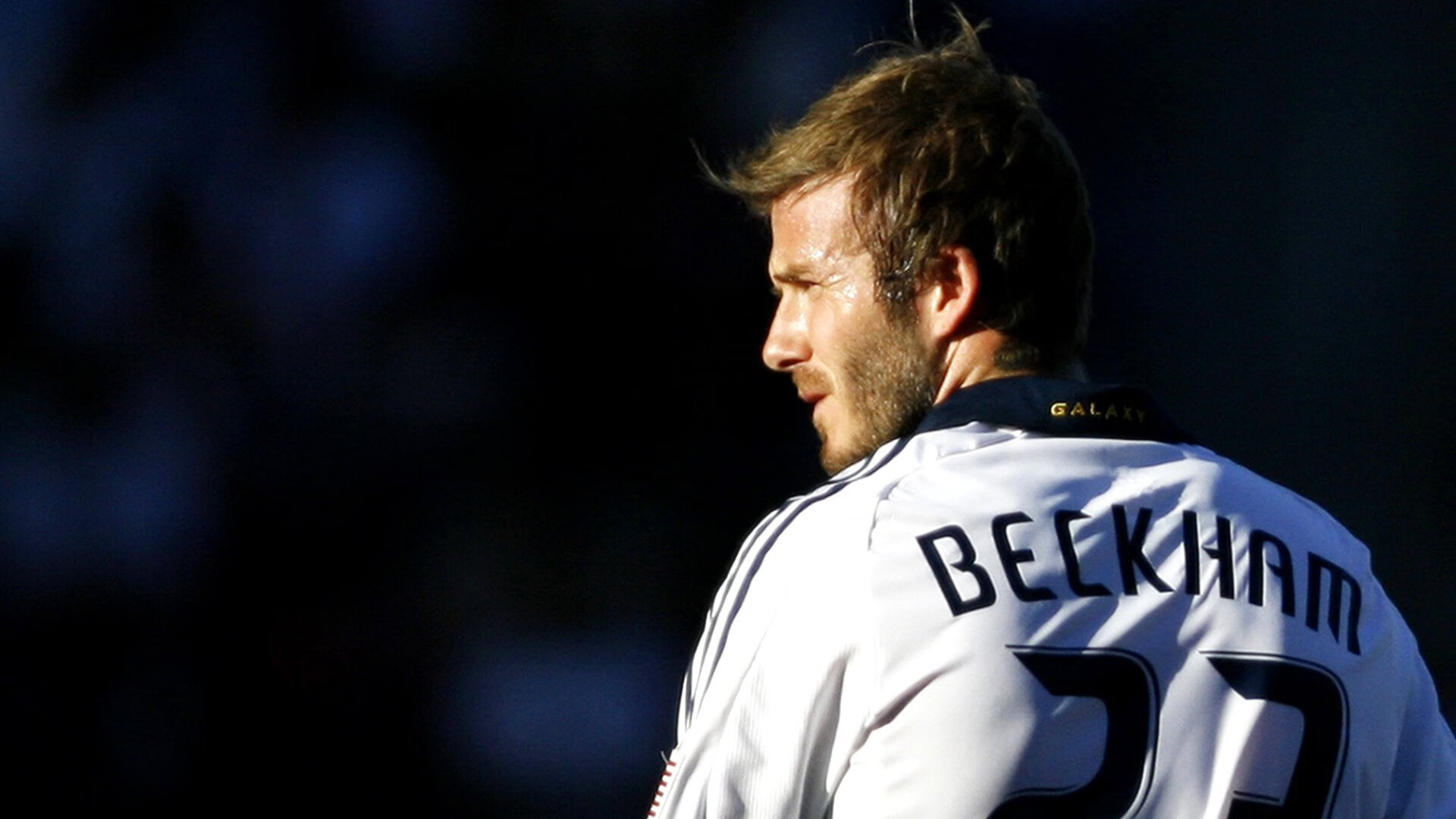 阿劳霍闪耀意甲，希腊神话狂胜塞维利亚—双重焦点下的足球盛宴